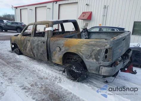 2021 Ram 2500 Laramie 4X4 6'4 Box z USA, uszkodzony, nr VIN 3C6UR5FL1MG630849